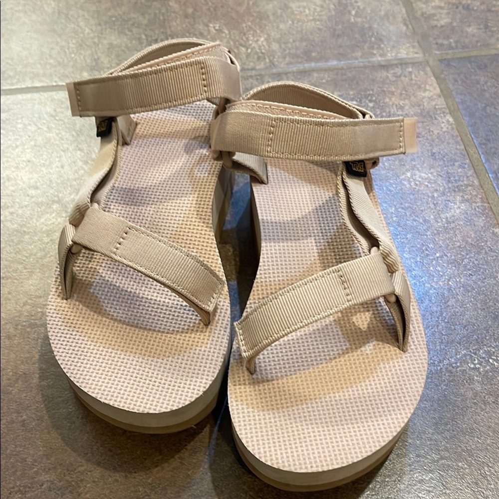 Teva flatform sandals